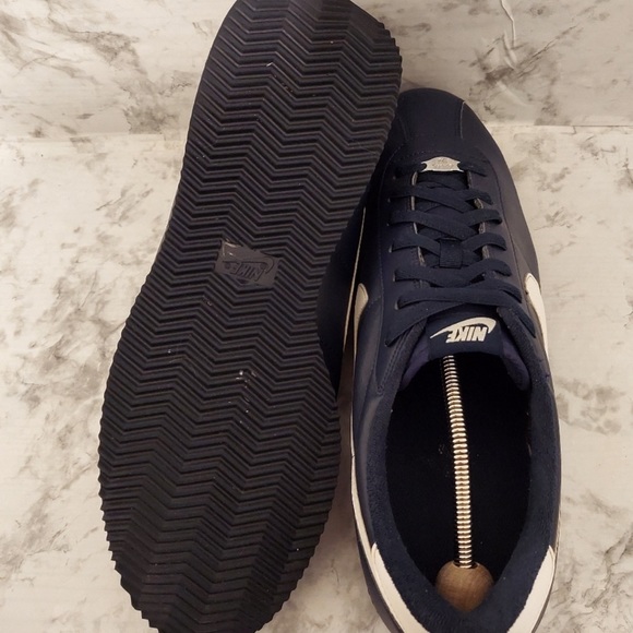 Pre-owned 2015 nike leather Cortez - Picture 8 of 9